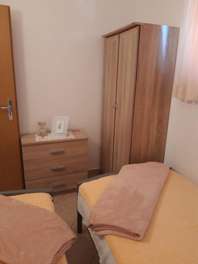 Apartment Perla Pirovac Luaran gambar